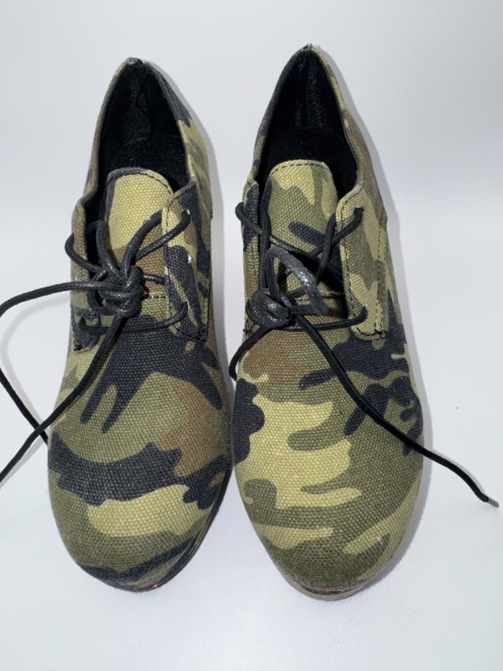 SHEIN Camo Platform Wedge Shoes Size 7 Fits 6.5 Chunky Lace Up Army Print Y2K - Picture 7 of 14